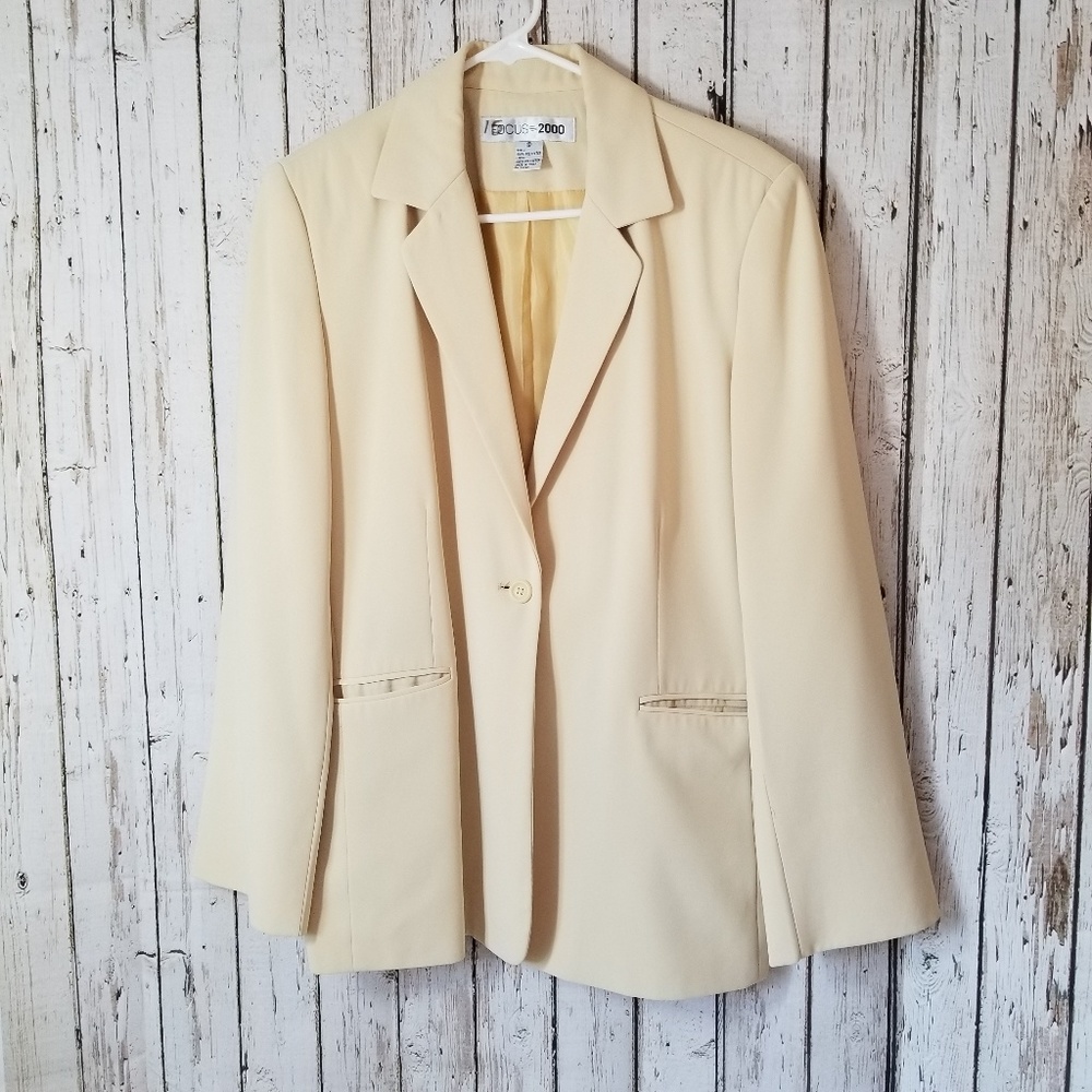 Womans Blazer Sz 12 Creamy Yellow Focus 2000
